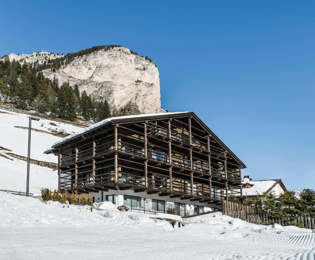 Cadepunt The Dolomites Lodge Selva di Val Gardena Exterior photo